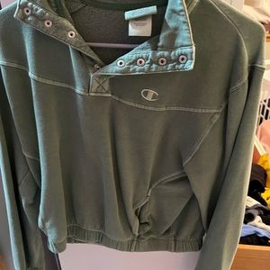 Cropped champion crewneck